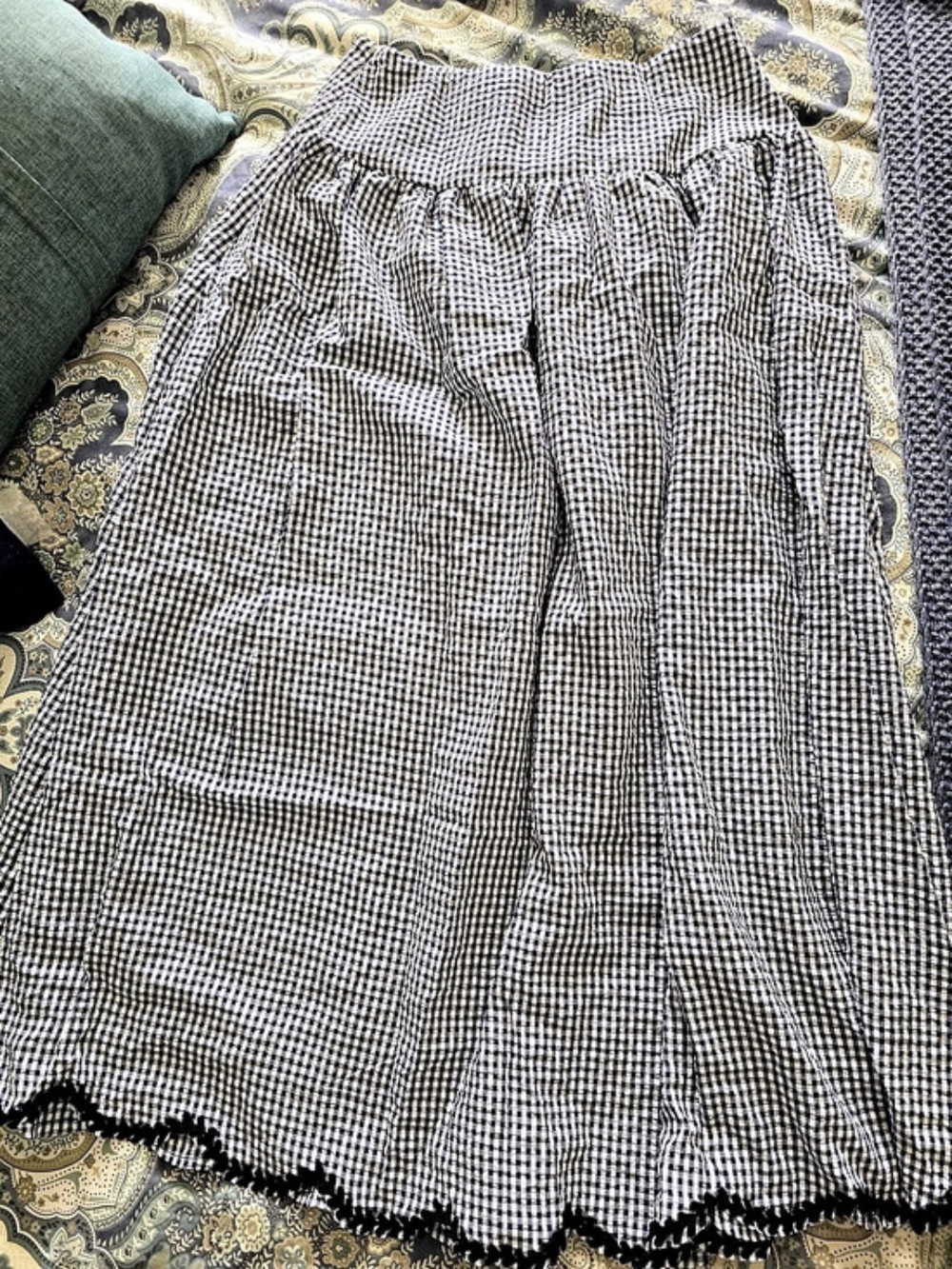 SHEIN Gingham Midi Skirt Blue & White Size Medium Like New